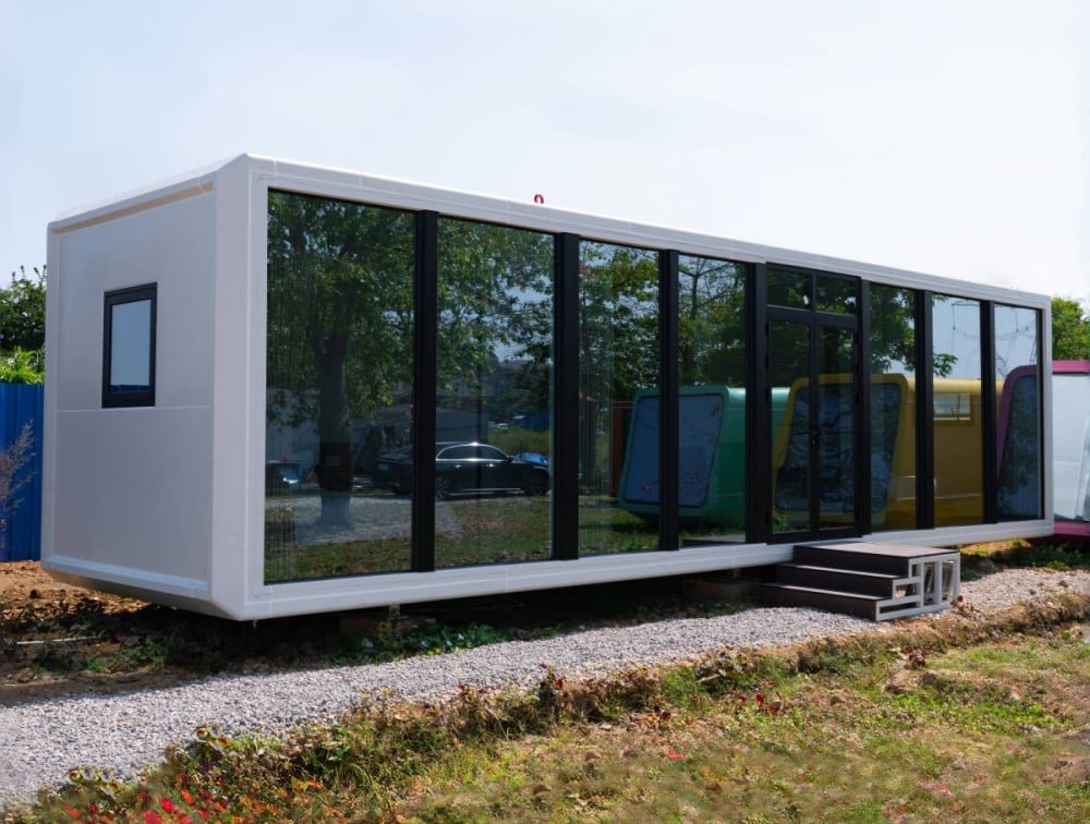 Apple Cabin A2